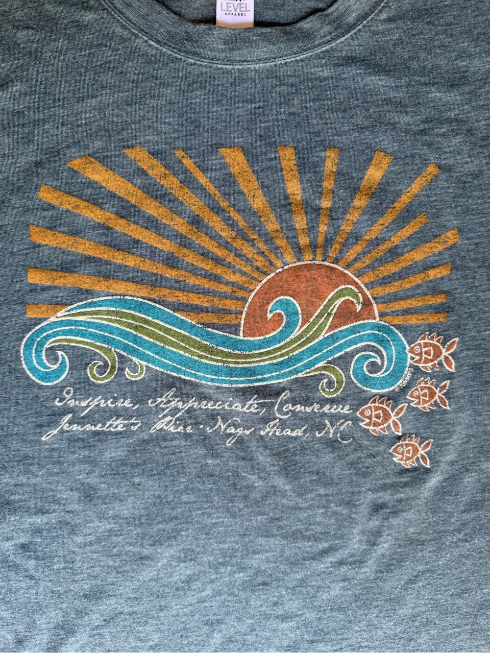 Jennette's Pier Nags Head Outer Banks OBX Graphic Tee size Medium Gray - Picture 2 of 4